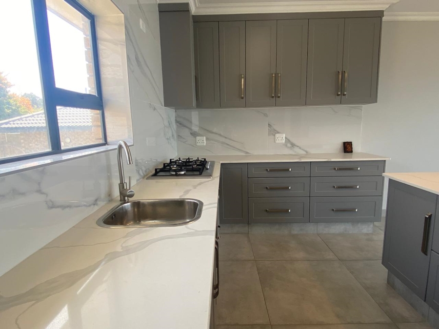 5 Bedroom Property for Sale in Dana Bay Western Cape